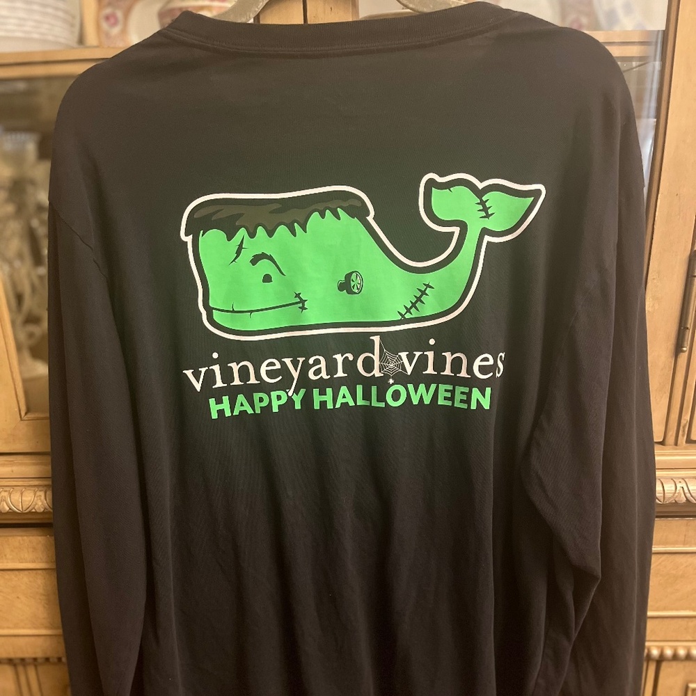 Vineyard Vines like new men’s size medium